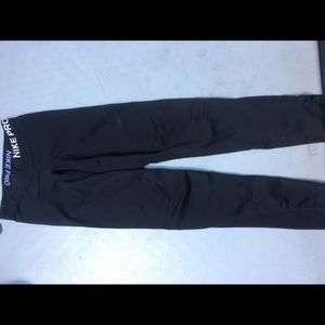 Black Nike pro leggings